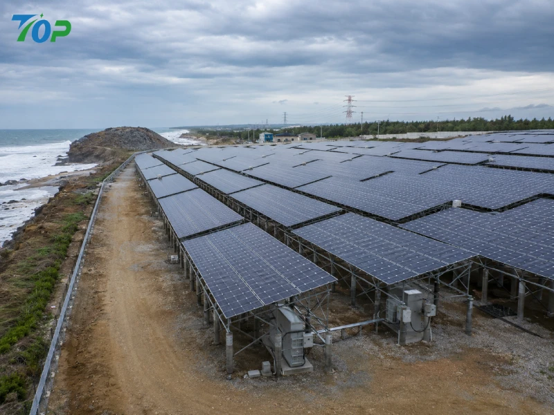 Serviços personalizados de montagem solar para condições climáticas extremas: engenharia de estruturas fotovoltaicas para desafios de vento, neve, corrosão e terreno Serviços personalizados de montagem solar para condições climáticas extremas: engenharia de estruturas fotovoltaicas para desafios de vento, neve, corrosão e terreno